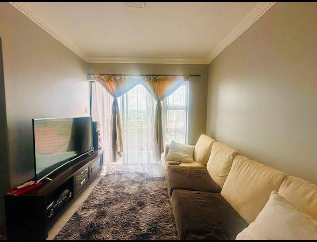 2 BEDROOM APARTMENT FOR SALE IN MONTCLAIR